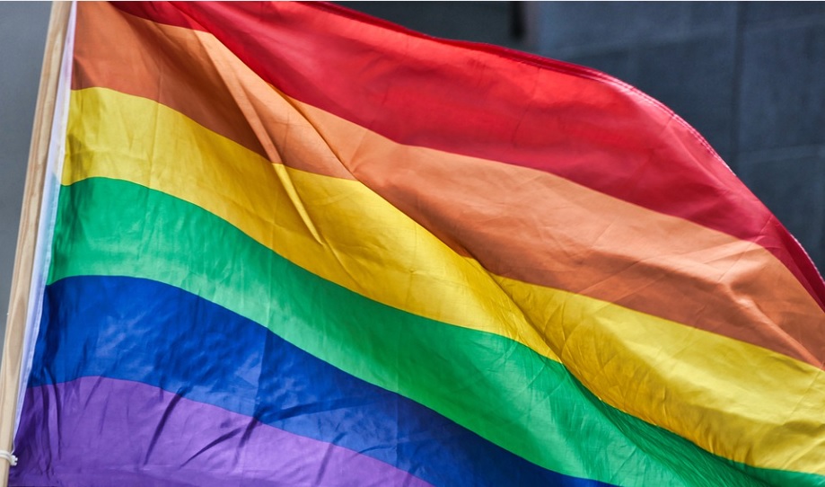 Casos de homofobia e transfobia são mais comuns do que se imagina no Brasil.