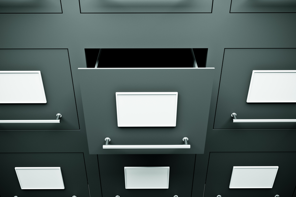 O dossiê jurídico é um dos instrumentos mais estratégicos da administração condominial, pois concentra toda a base legal que sustenta decisões, contratos e responsabilidades do condomínio.