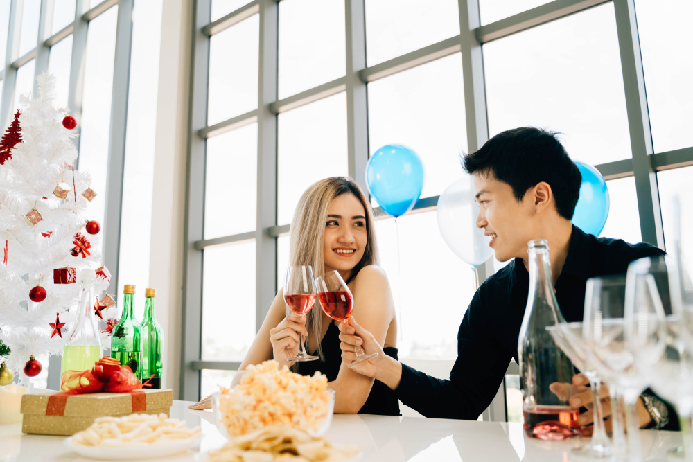 Em períodos movimentados, como feriados prolongados, festas e férias escolares, a demanda por organização cresce e torna indispensável reforçar regras para manter a convivência equilibrada.